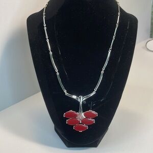 Sarah Coventry 70s silver tone and red/maroon necklace